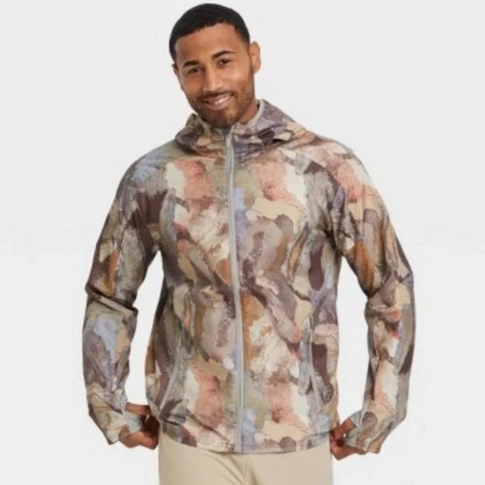 NWT All In Motion Men’s Camo Print Packable Windbreaker Lightweight Zip Jacket